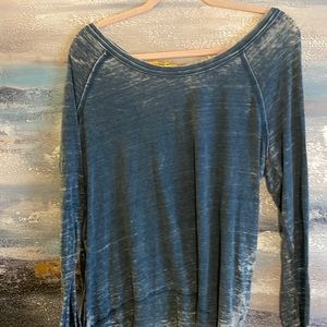 Blue heathered long sleeve t shirt